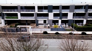 Exterior - Cozy studio apartment in Rome near metro, highway and Unicamillus University (Lazio)