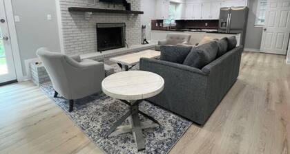 Cute 4-bedroom house in charming Downtown Prattville