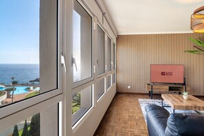 TV - GuestReady - Seaside Retreat (Funchal)