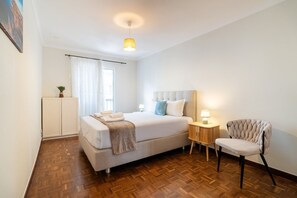 Desk, iron/ironing board, Internet, bed sheets - GuestReady - Seaside Retreat (Funchal)