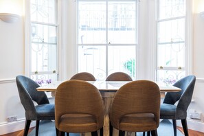 Dining - Private Garden Entire Town House in Earl's Court (London)