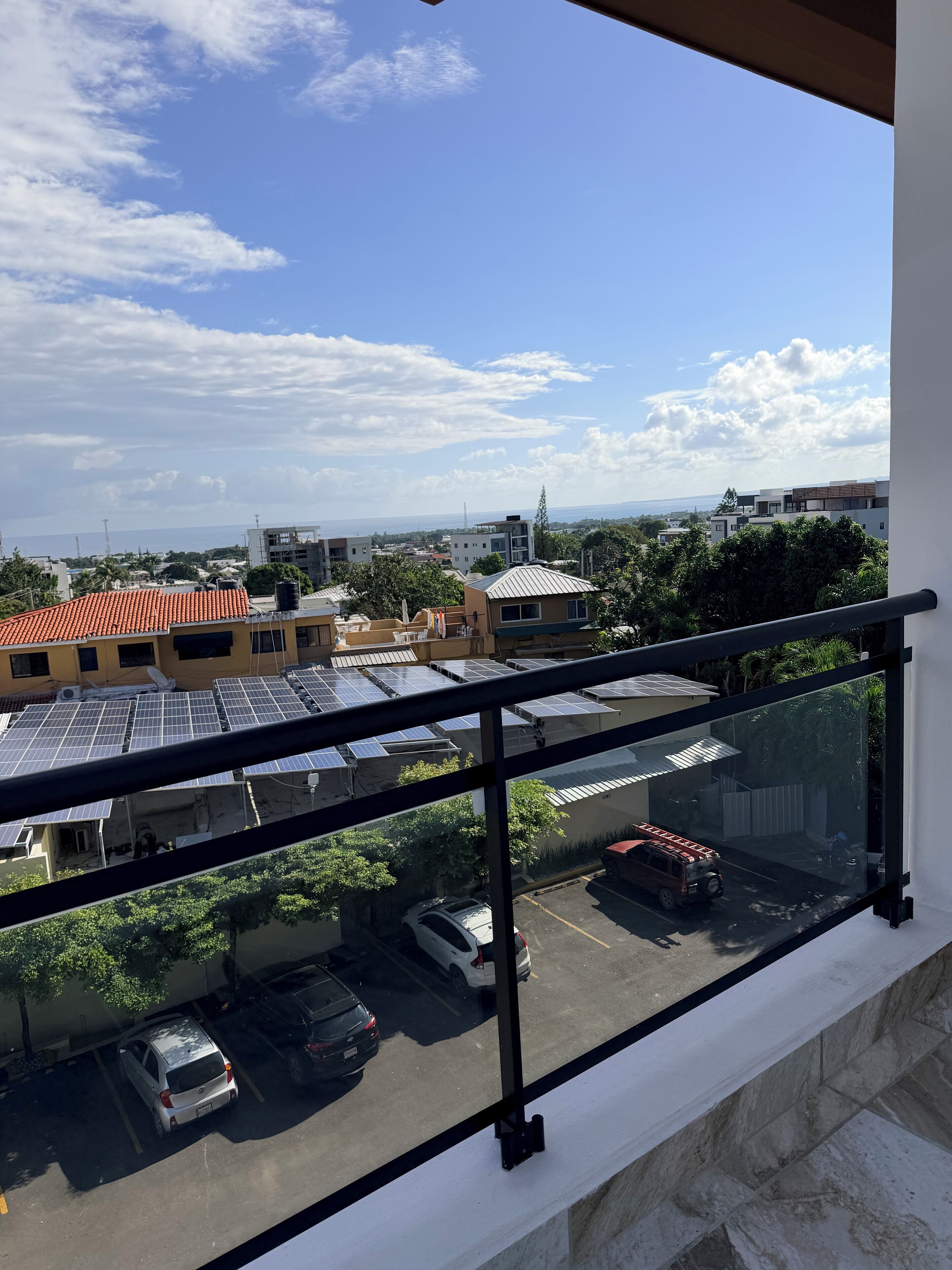 Quarto urbano, 1 cama Queen, sacada, vista para o pátio | Área da propriedade