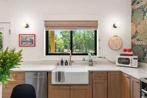 Private kitchen - Hawthorn House (Springfield)