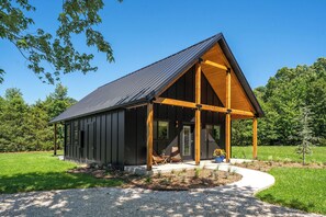 Exterior - Hawthorn House (Springfield)