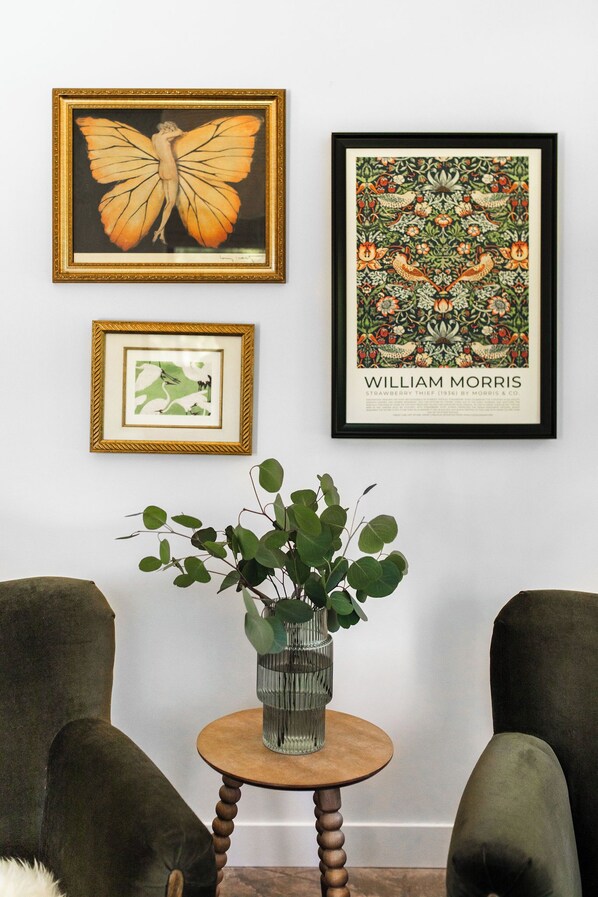 Interior - Hawthorn House (Springfield)