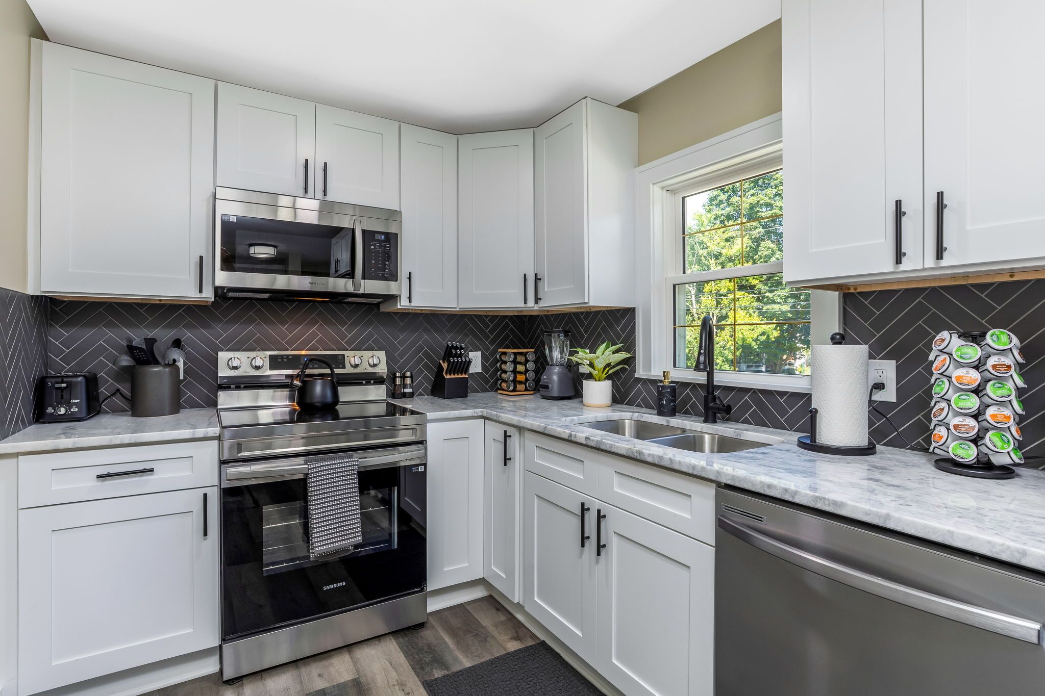 Microwave, oven, stovetop, dishwasher