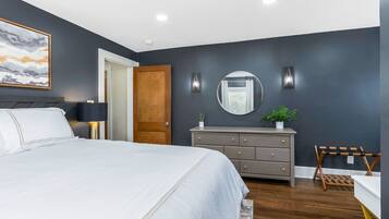 1 slaapkamer, een strijkplank/strijkijzer, internet, beddengoed