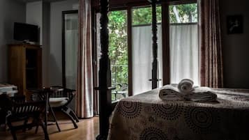 Chambre Double Design, balcon, vue fleuve