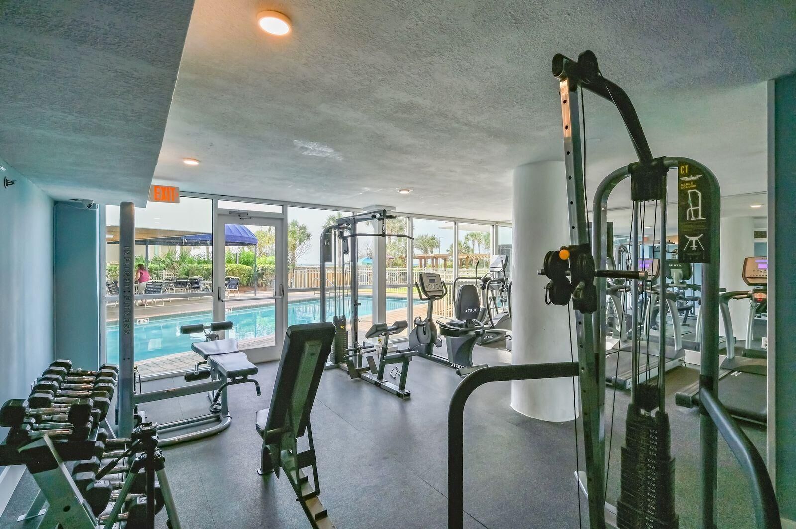 Condo, Plusieurs lits (Pelican Beach Terrace 1404) | Centre d’entraînement physique