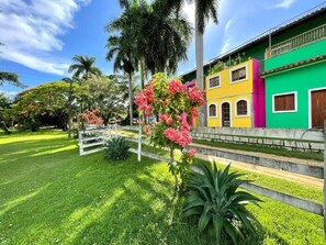 Ảnh chưa phân loại, 4 trong số 10 ảnh, nút