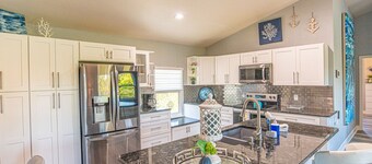 *NEW*TwinHeronHideaway|Ozello|Sleeps6|OnCanal|HotTub|FirePit