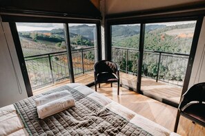 Habitación doble superior, balcón, vista al jardín | Wifi gratis 