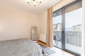 3 Schlafzimmer, Bügeleisen/Bügelbrett, WLAN, Bettwäsche