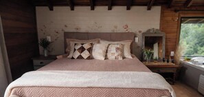 ดีลักซ์ชาเลท์, อ่างน้ำวน, วิวภูเขา | เครื่องนอนระดับพรีเมียม, ห้องพักตกแต่งอย่างมีเอกลักษณ์