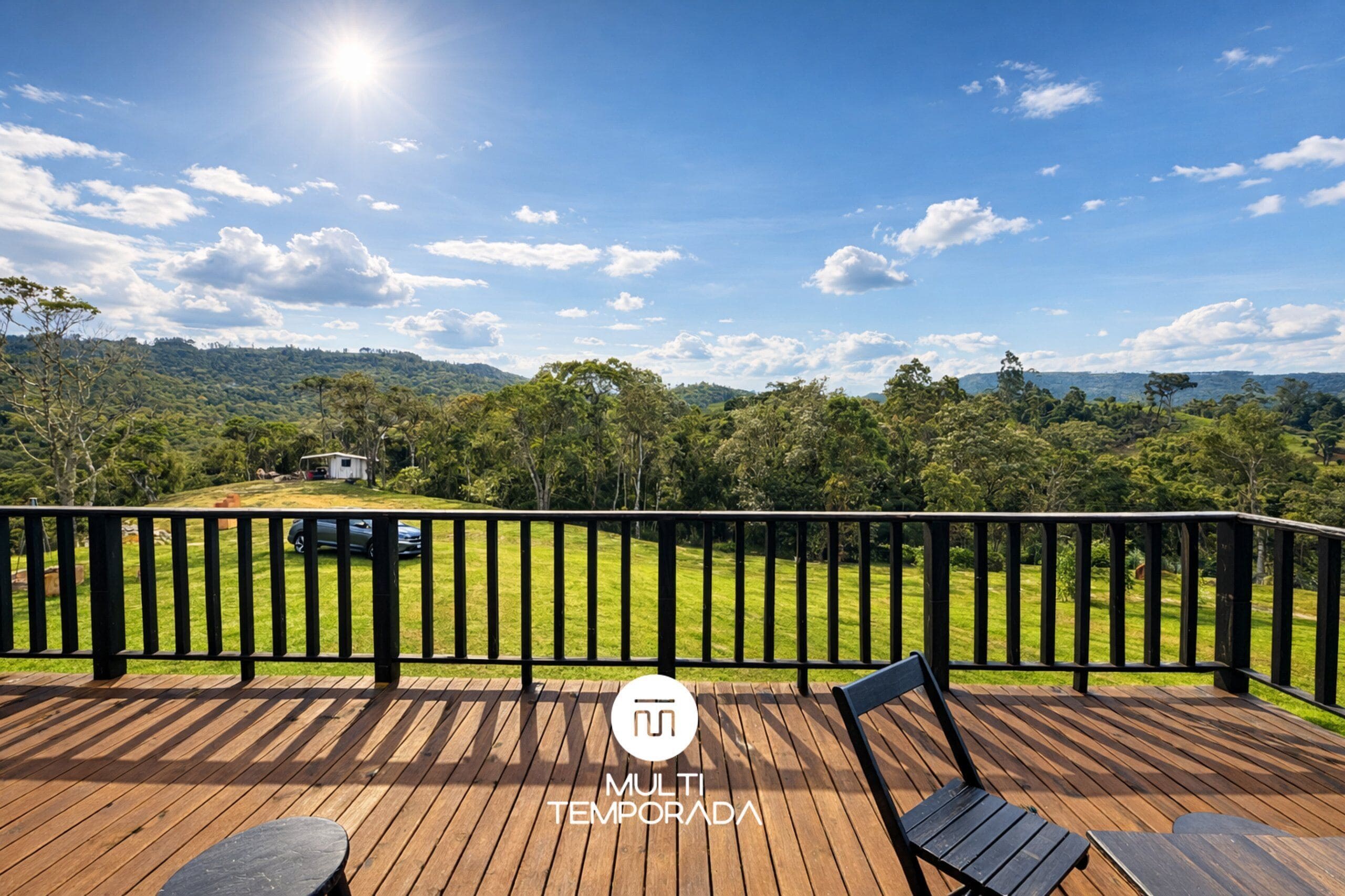 Chalé luxo, banheira de hidromassagem, vista para a montanha | Terraço/pátio