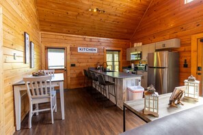Fridge, microwave, oven, stovetop - Eagles Roost: Stunning Smoky Mountain Views - 2BR/2BA Cabin Retreat, Pool (Sevierville)