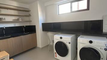 Basic Studio | Interior