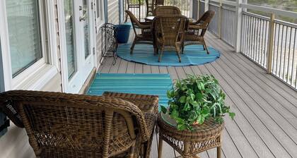Resting Beach Face - Where Bay & Beach Dreams Meet!