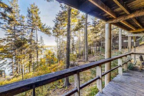 Terrace/patio - Cabin in the Pines with Cove Views & Beach Access (Boothbay Harbor)
