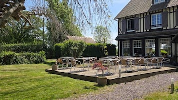 Fachada da propriedade