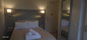 Habitación clásica doble, vistas al jardín | Wifi gratis