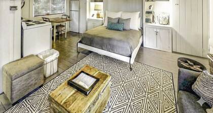 Sprucewold Beach House | Romantic Coastal Escape