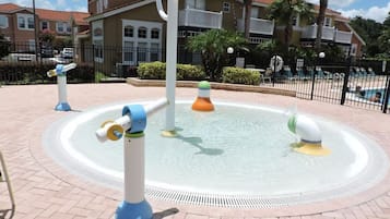 Et oppvarmet basseng