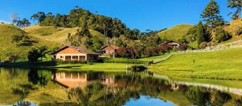 Linda Casa em Estilo Germânico em Rancho Queimado