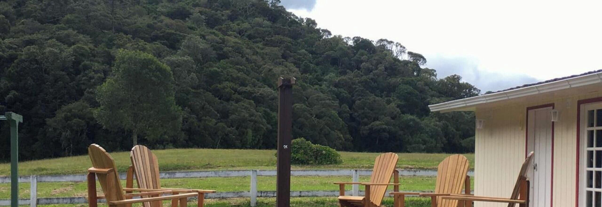 Family Cottage, Mountain View | Property grounds