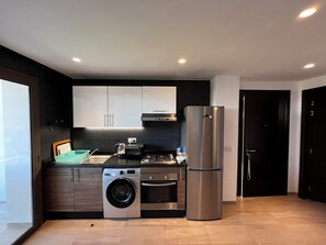 Private kitchen - Chic & Cozy One-bedroom apt with 3 beds - Family time in Taghazout (Taghazout)