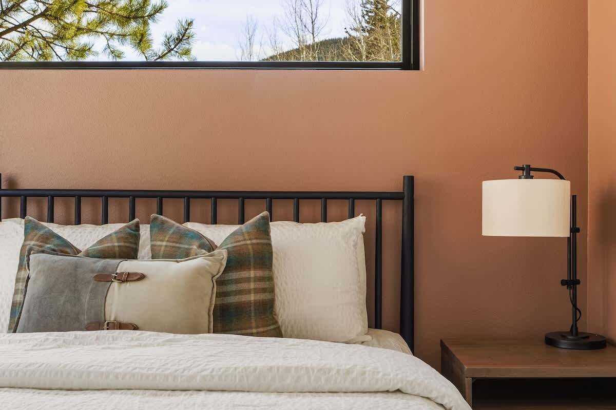 熨斗/熨衫板、Wi-Fi、床單