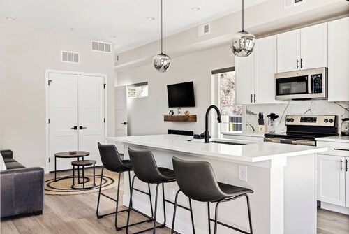 Golden Sanctuary | Luxe Apt | 1 Block From Main St