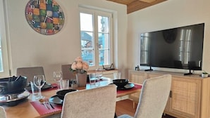 Unclassified image, 4 of 22, button - Welcome to our spacious apartment in the Bernese Oberland (Frutigen)