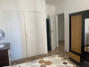 5 bedrooms, iron/ironing board, WiFi, bed sheets - Apartment near the Avenue. Paulista (São Paulo)