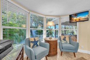 Interior - Lake by the Beach by Duncan Real Estate (Holmes Beach)
