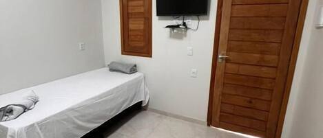 Basic Triple Room, Garden View | Free WiFi