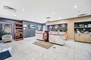 Lobby - CARLTON INN O'HARE (Schaumburg)