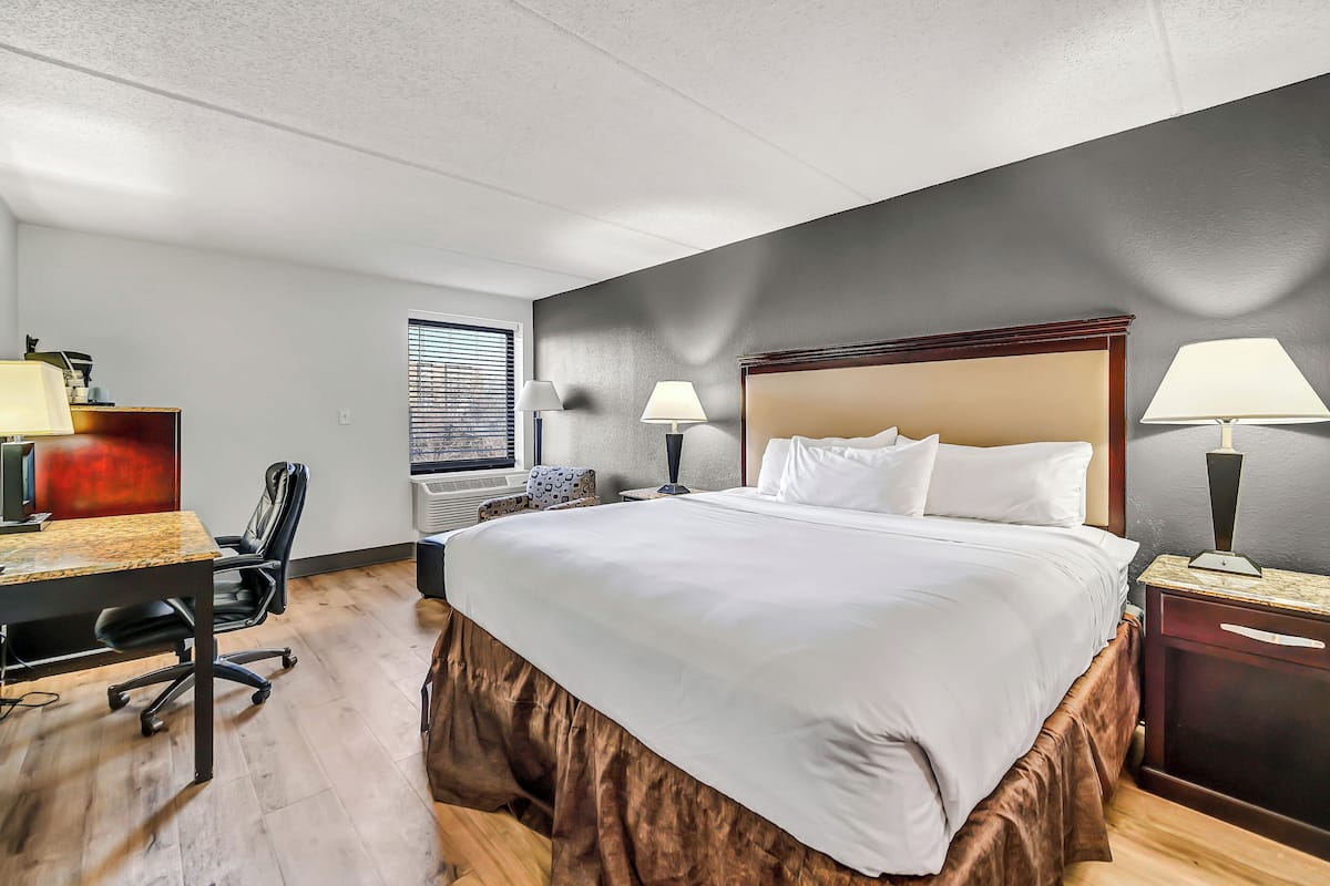 In-room safe, desk, laptop workspace, blackout curtains