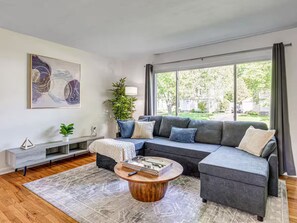 Living area - Upscale 2BR Retreat Near CVNP & Downtown Falls (Cuyahoga Falls)