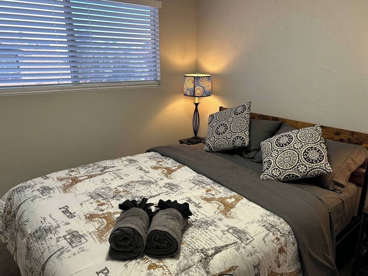 Desk, iron/ironing board, free WiFi, bed sheets