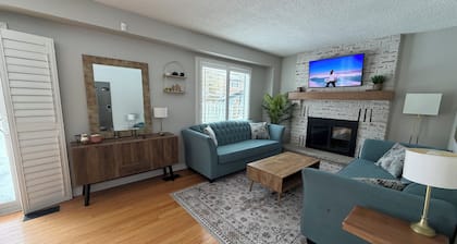 Serene Lake Ontario Retreat • Entire Home Near Trails & Beach.