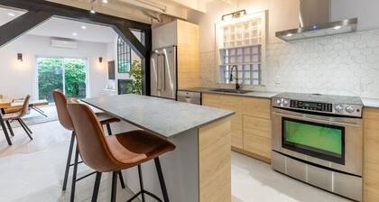 The Youville | Parking | Petfriendly | Subway | AC