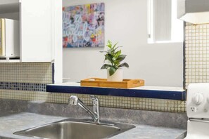 Interior - Pop Art Star Studio Cozy Stay in Rosemont (Montréal)