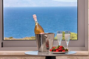Interior - White Stone Elegance with Pool, Jacuzzi & Golden Sunsets (Chania)