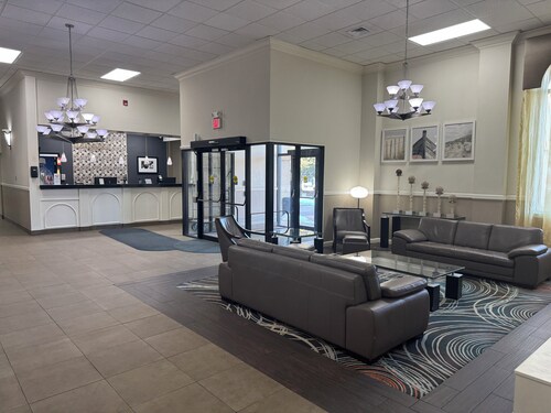 Days Inn & Suites By Wyndham Festus