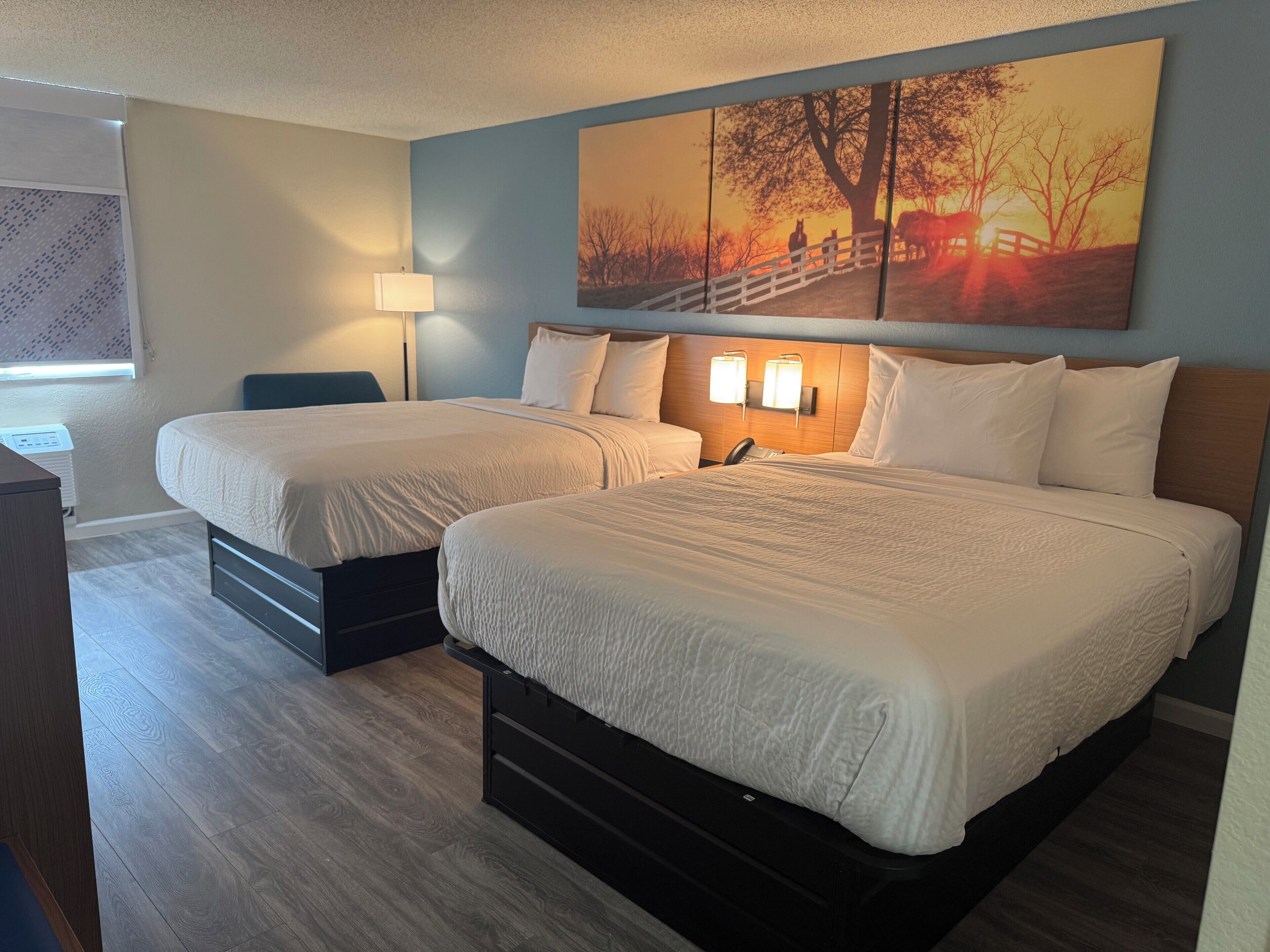 Room, 2 Queen Beds, Non Smoking