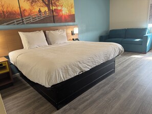 Suite, 1 King Bed, Non Smoking - Days Inn & Suites By Wyndham Festus (Festus)