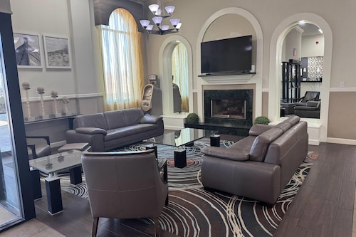 Days Inn & Suites By Wyndham Festus