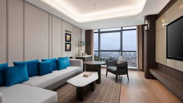 Deluxe Suite, 1 King Bed, Non Smoking