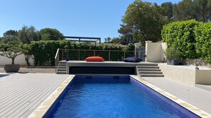 Utomhuspool